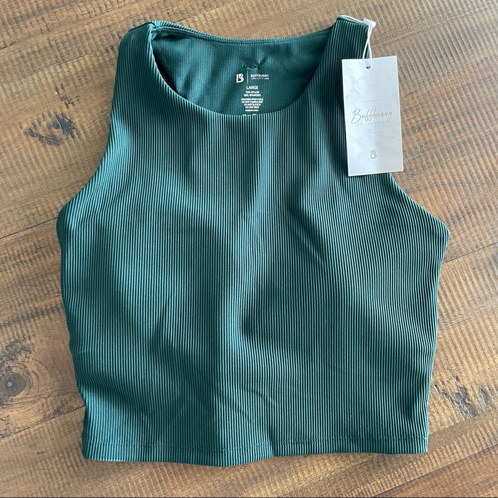 buffbunny avo green cross roads crop